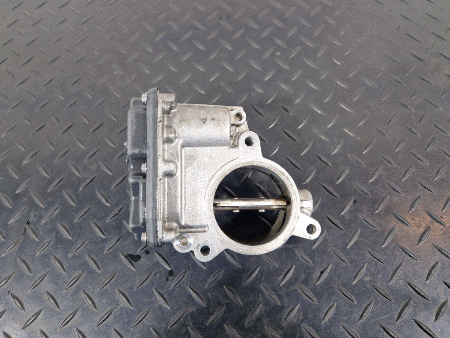 19-ON MERCEDES BENZ B CLASS W247 THROTTLE BODY A6540900070