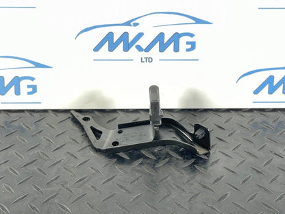 16-19 AUDI A4 B9 AVANT REAR RIGHT DRIVER O/S BOOT PANEL BRACKET 8W9863584