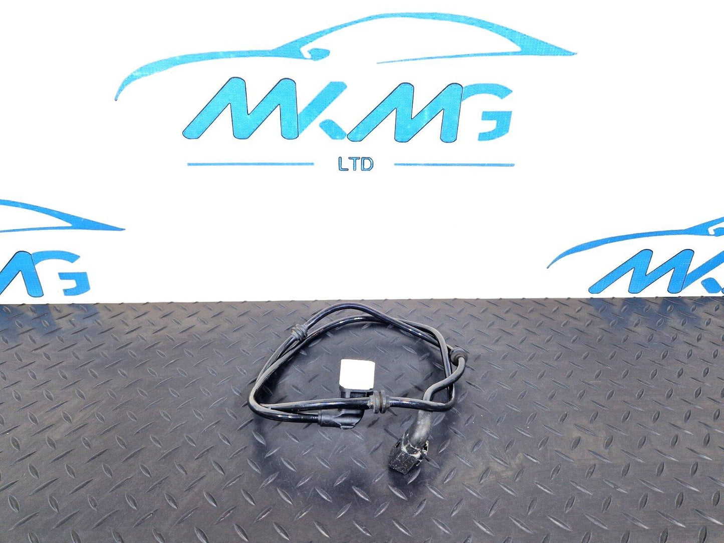 14-21 MERCEDES BENZ C200d W205 REAR LEFT BRAKE PAD WEAR SENSOR A2055404106