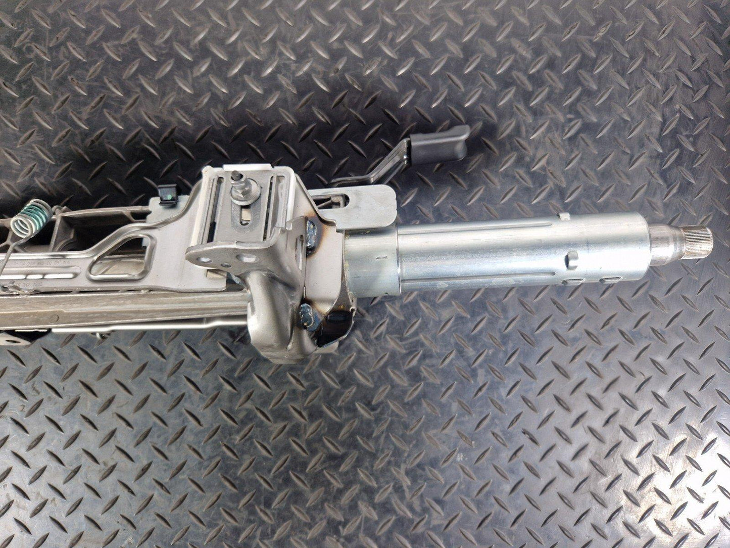 18-ON MERCEDES BENZ A CLASS W177 STEERING COLUMN & LOWER JOINT A2474602800