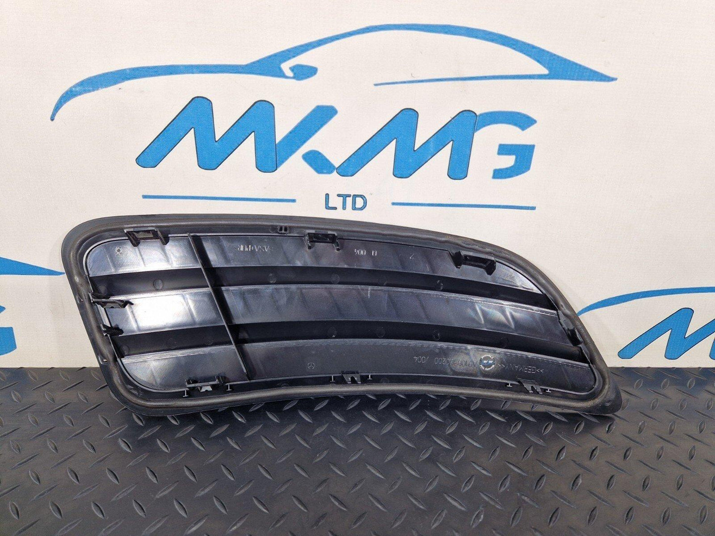 18-ON MERCEDES BENZ SPRINTER W907 EXTERIOR TRIM A9108360200