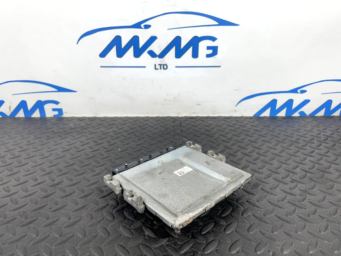 12-18 MERCEDES A-CLASS W176 GENUINE ENGINE ECU 1.5 CDI OM607 A6079002000