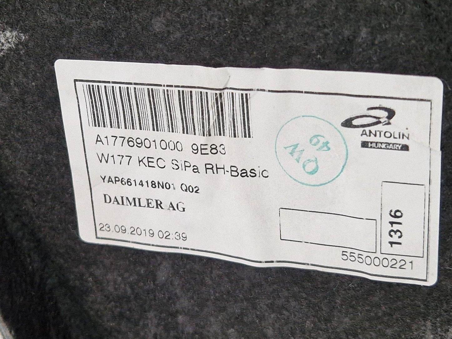 18-ON MERCEDES A-CLASS W177 REAR RIGHT BOOT SIDE MAT LINER CARPET A1776901000