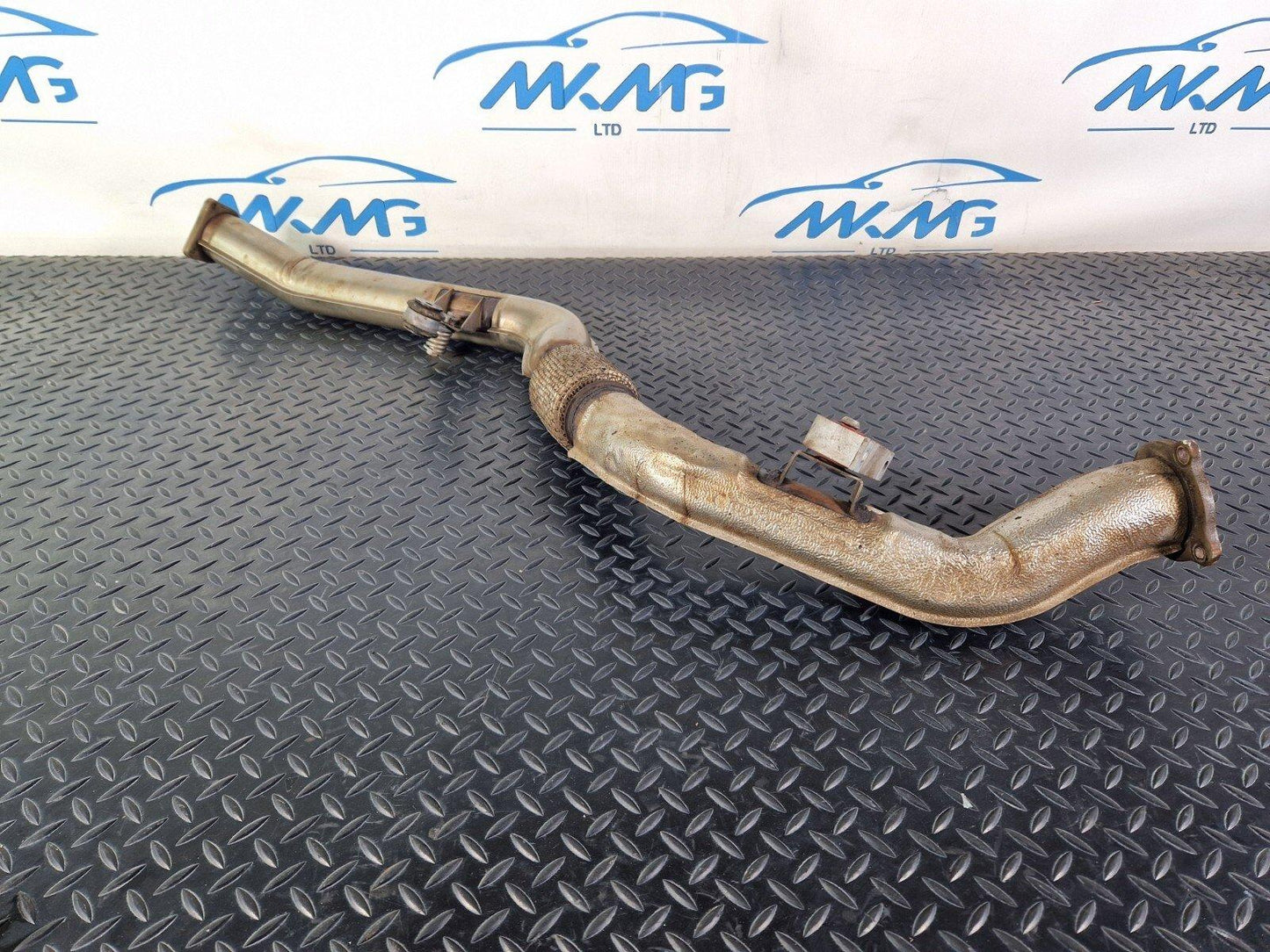 16-19 AUDI A4 B9 S-LINE EXHAUST FLEXIBLE PIPE 8W0253300E