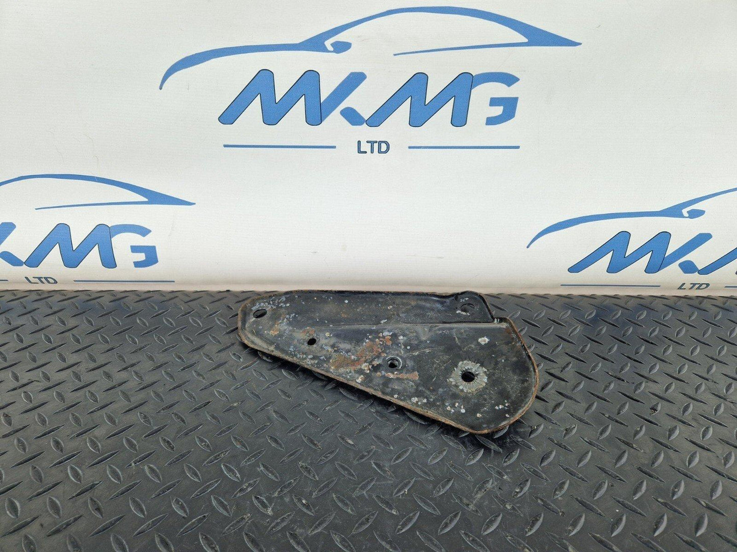 12-17 AUDI S5 CONVERTIBLE FRONT SUBFRAME SUPPORT MOUNT 8F0505219