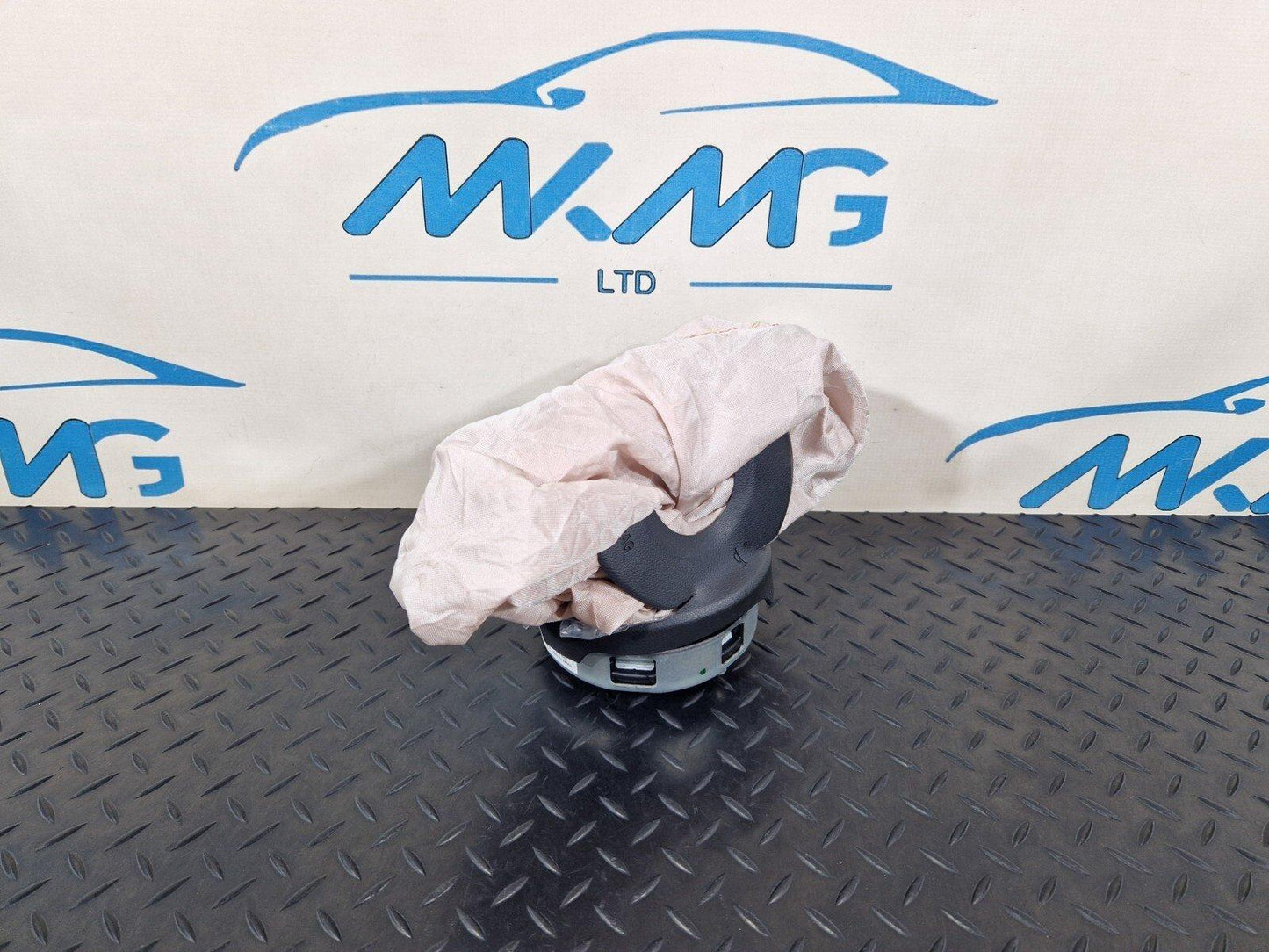 12-18 BMW 3 SERIES F30 LCI GENUINE STEERING WHEEL SRS SAFETY BAG 9220601