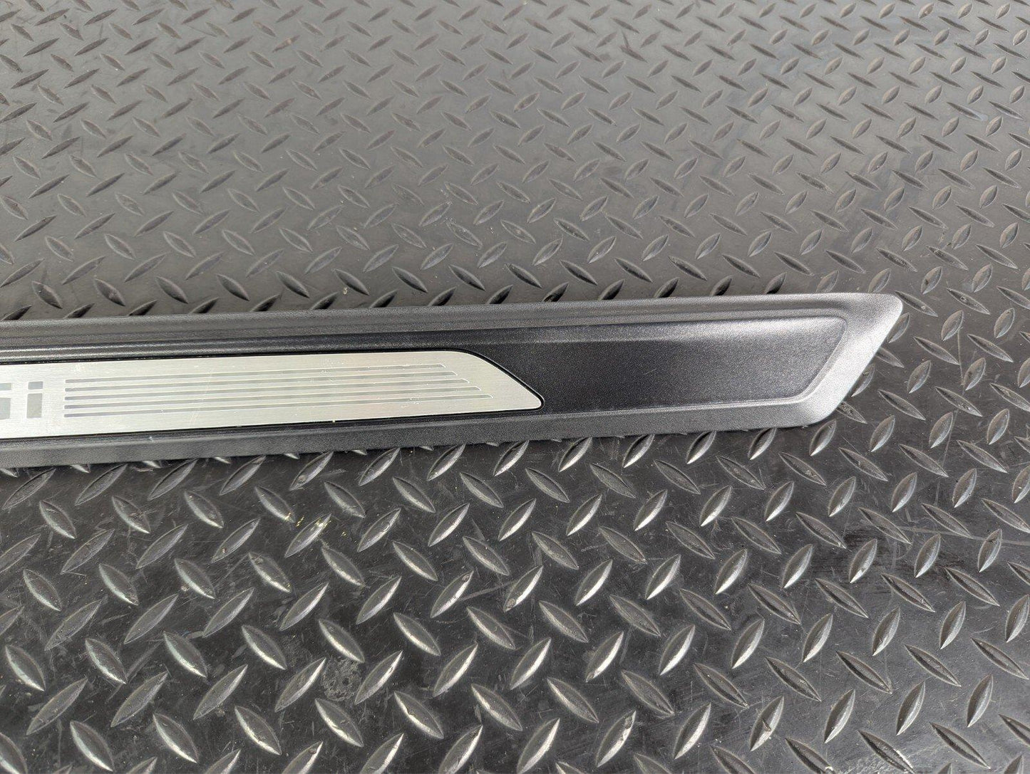BMW 2 SERIES F22 M SPORT GENUINE DOOR SILL KICK PLATE FITS LEFT & RIGHT 8059061