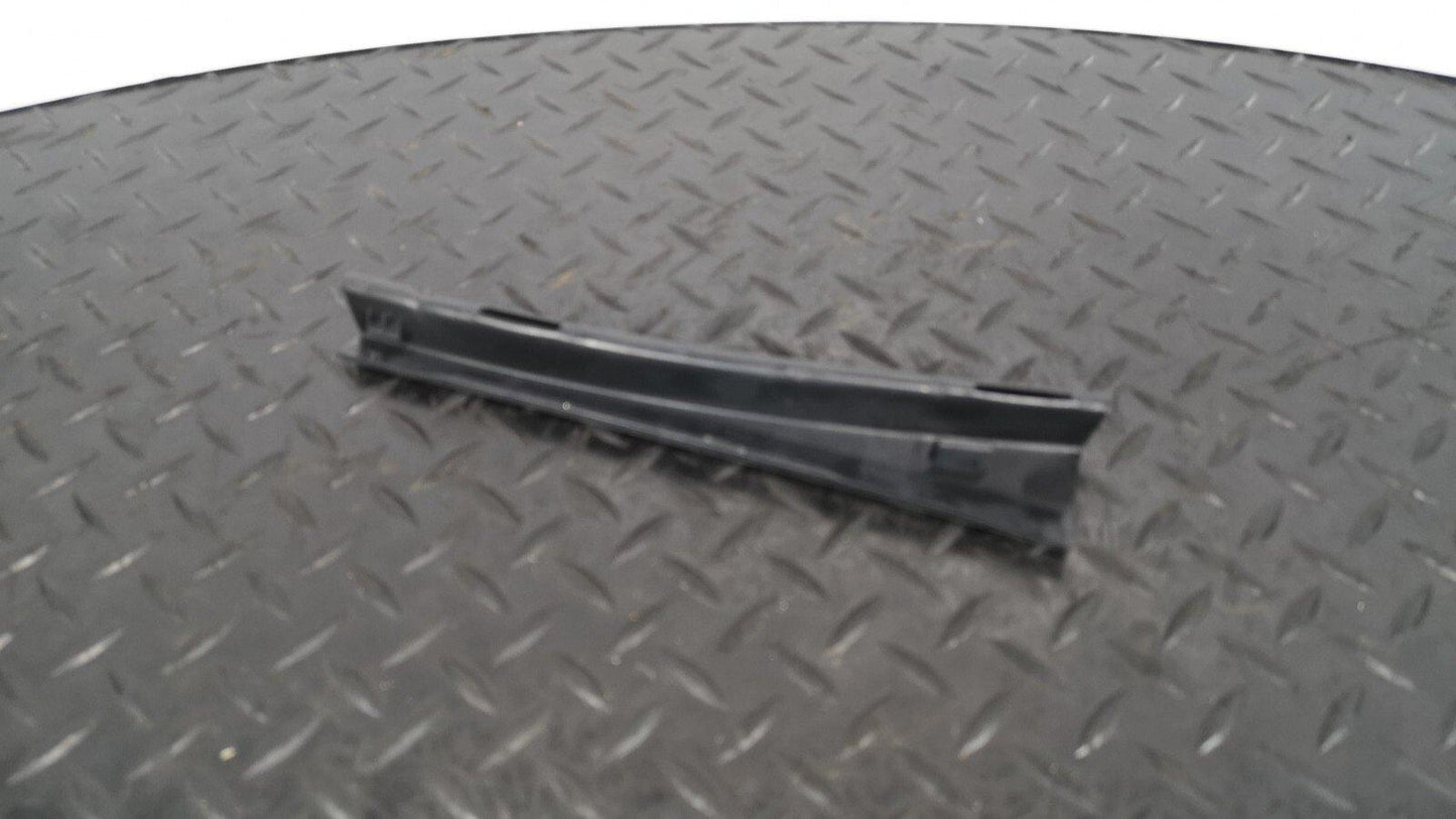 16-19 AUDI A4 B9 S-LINE GENUINE RIGHT DRIVER SIDE A PILLAR BRACKET 8W0868204