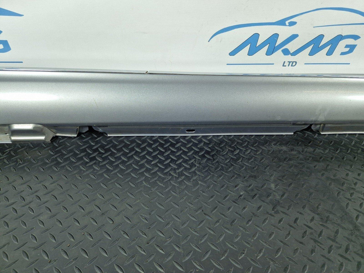 14-21 MERCEDES BENZ W205 RIGHT O/S SKIRT IN SILVER 792 A2056907002 A2056907202