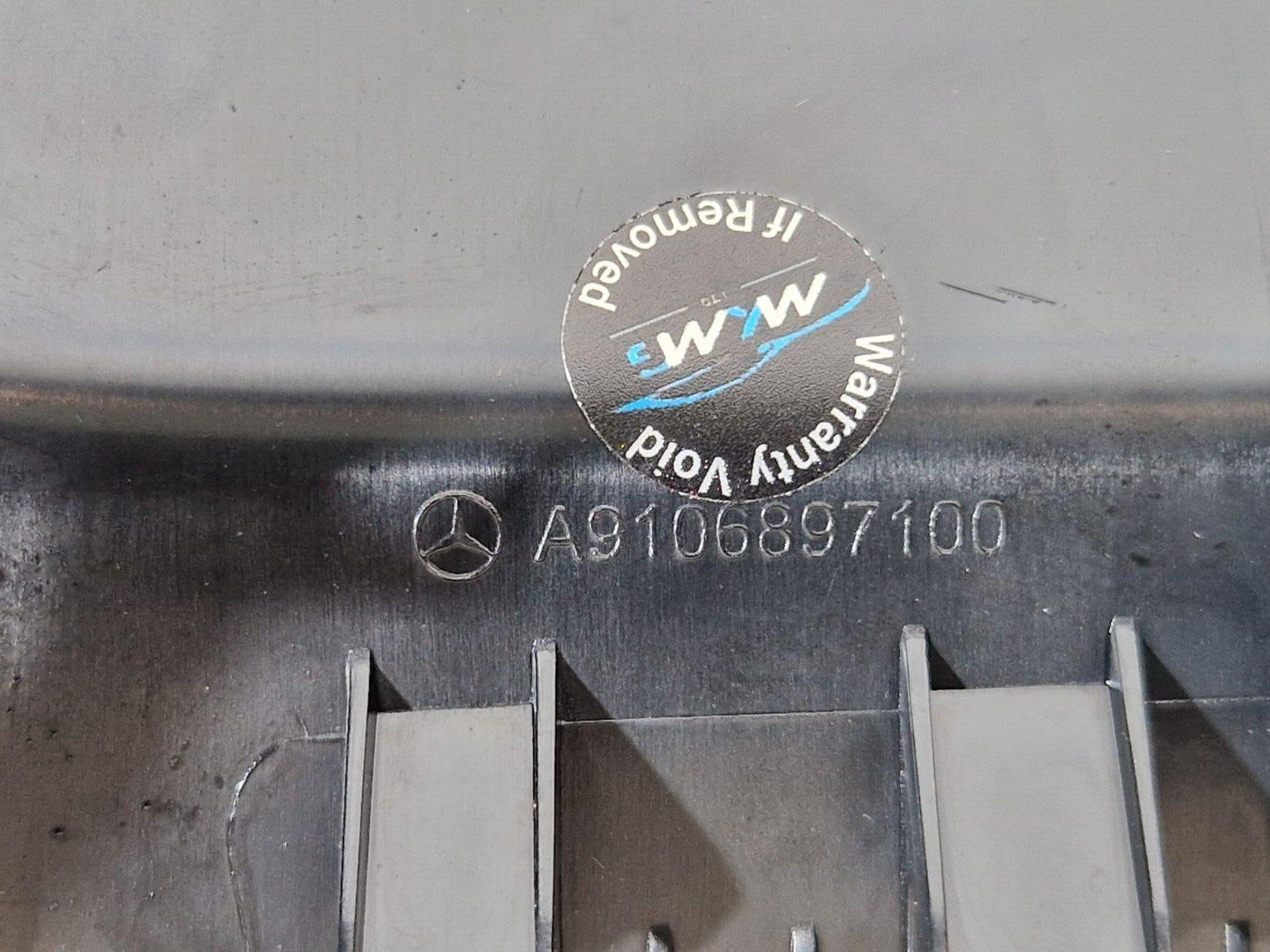 18-ON MERCEDES BENZ SPRINTER W907 OEM DISPLAY TRIM DASHBOARD A9106897100