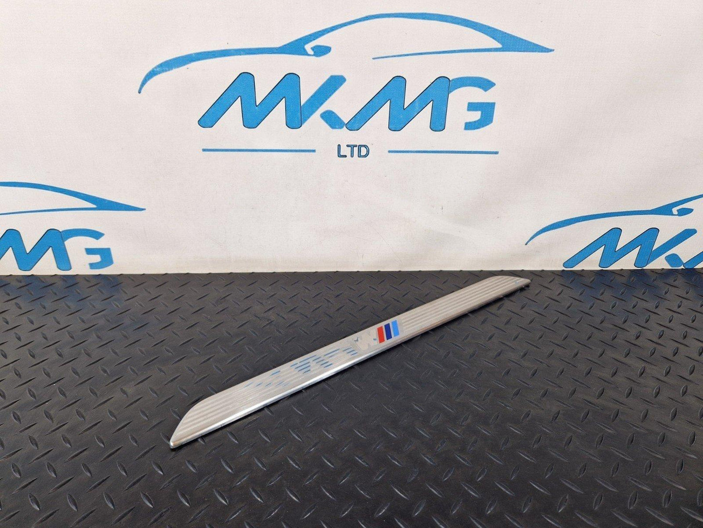 10-13 BMW X5 E70 LCI FRONT ENTRANCE DOOR SILL COVER KICK PLATE TRIM 7205263
