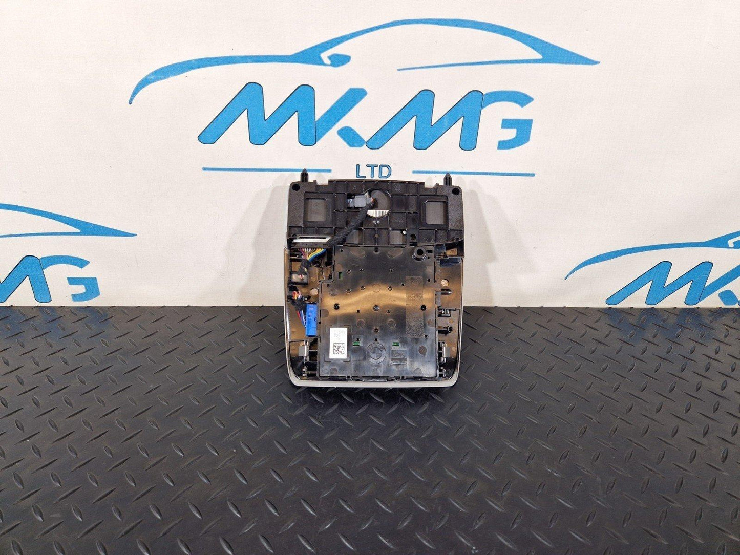 16-22 BMW X1 F48 GENUINE INTERIOR ROOF READING LIGHT 3255111