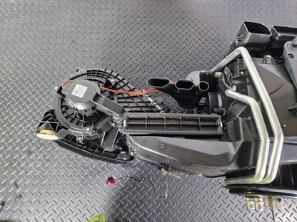 18-ON MERCEDES BENZ A CLASS W177 GENUINE HEATER MATRIX BOX A2478300600