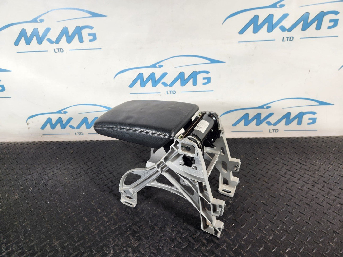 AUDI A5 F5 GENUINE CENTRE CONSOLE ARM REST 8W0864283A
