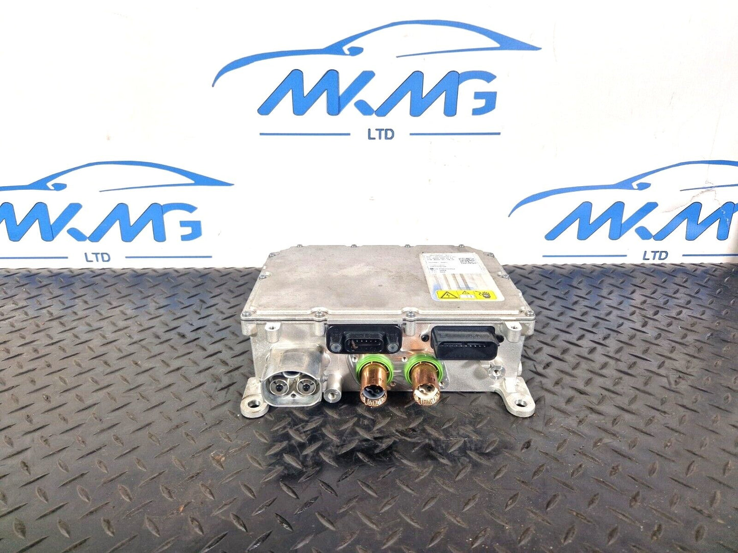19-ON MERCEDES BENZ A CLASS EQ W177 BATTERY CONTROL UNIT A0009009724