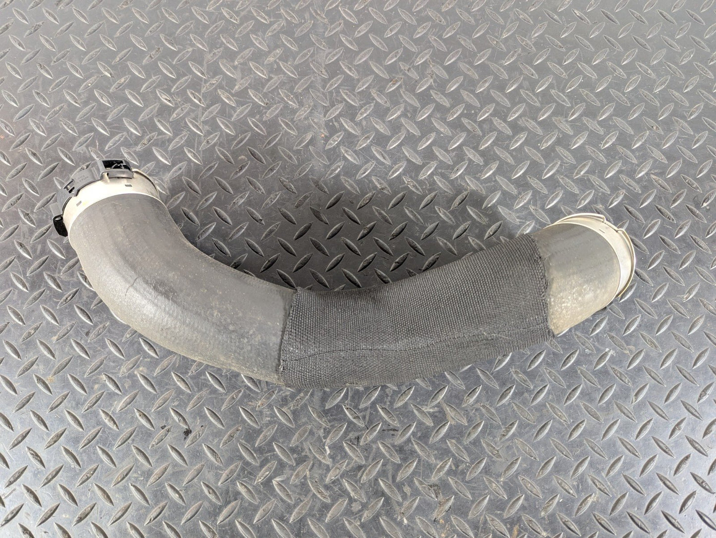14-21 BMW 2 SERIES 218d GRAN TOURER F46 GENUINE INTERCOOLER PIPE