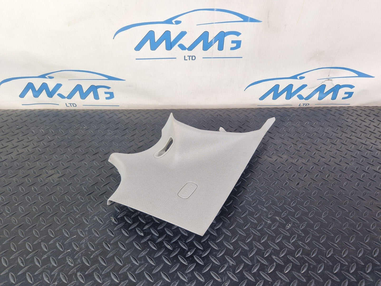 14-21 MERCEDES C200 W205  C PILLAR TRIM COVER PANEL LEFT SIDE A2056906801