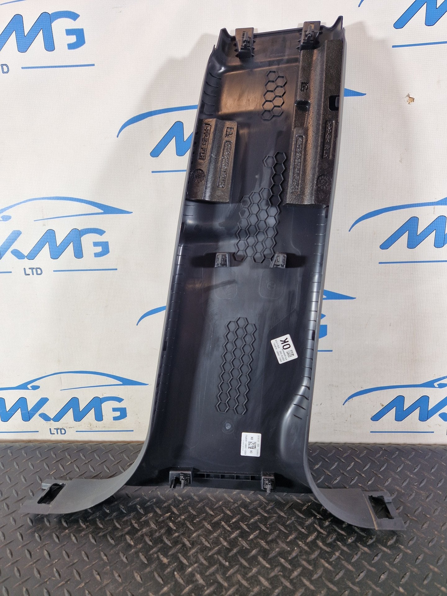 Land Rover Range Rover Evoque FRONT LEFT N/S B PILLAR TRIM PANEL K8D224397AC8PVJ