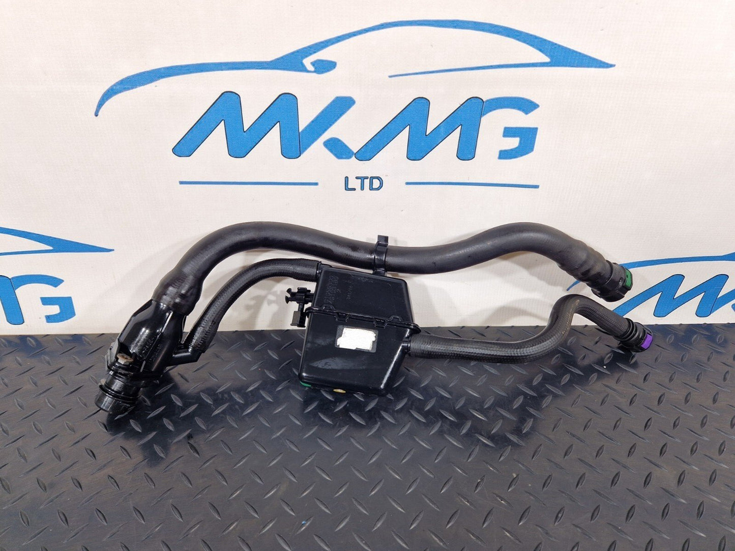 16-23 AUDI A5 F5 SPORTBACK S-LINE ADBLUE FILLER REDUCER PIPE HOSE 8W6131963A