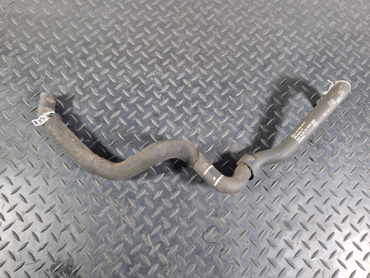 18-ON MERCEDES A CLASS W177 1.5CDI OM608 ENGINE WATER COOLANT PIPE A2478303601