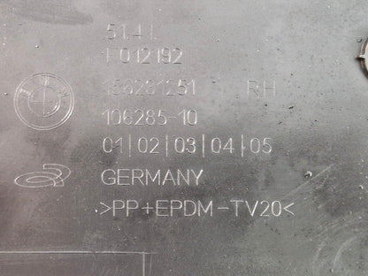 19-24 BMW 1 SERIES GENUINE RIGHT DRIVER OFFSIDE FRONT DOOR CARD 10628510