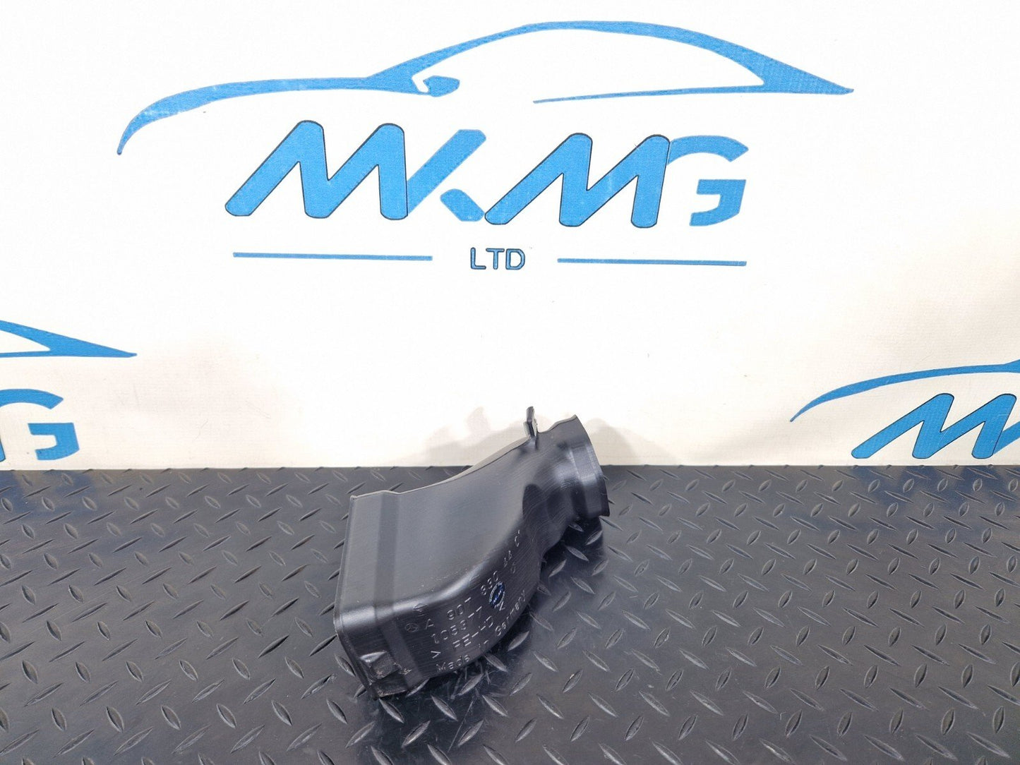18-ON MERCEDES BENZ SPRINTER W907 RIGHT DRIVER SIDE AIR DUCT A9078304401