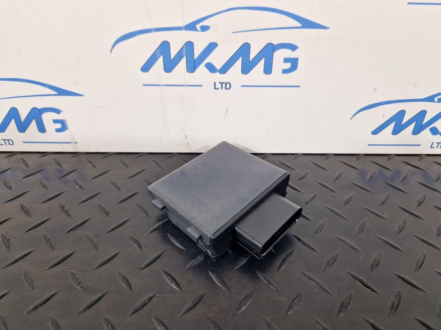 16-24 AUDI A5 F5 COUPE DIESEL FUEL PUMP CONTROL MODULE 8W0906121B