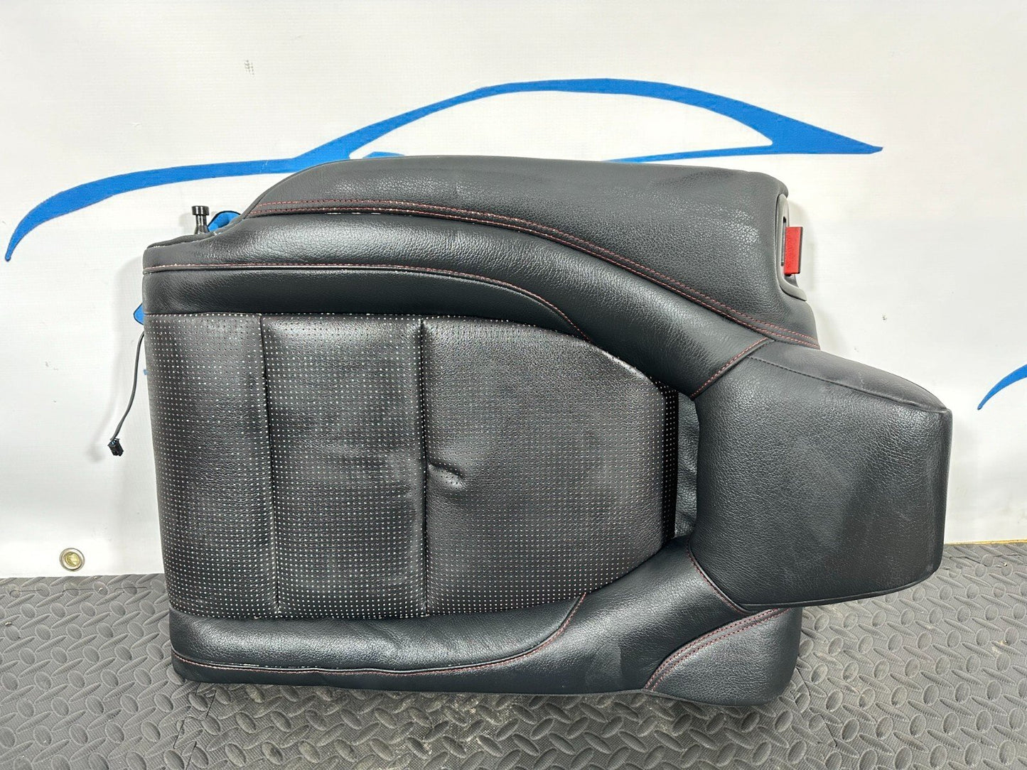 12-18 MERCEDES A-CLASS AMG LINE W176 GENUINE REAR RIGHT BACKREST LEATHER SEAT