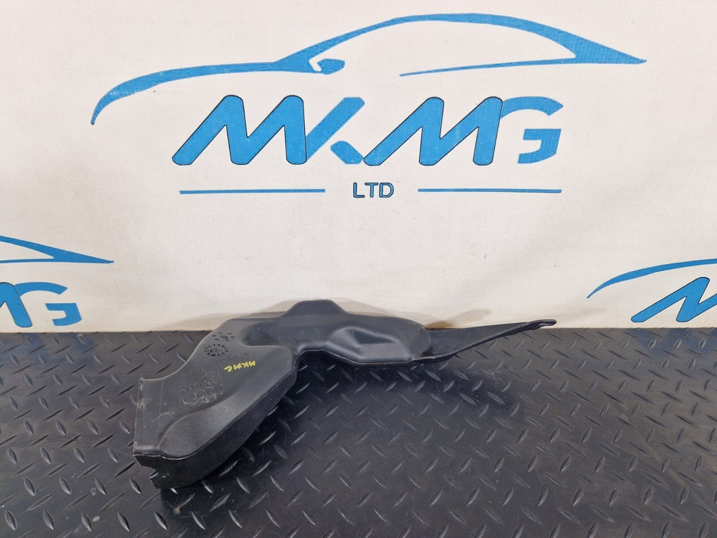 12-18 AUDI A6 C7 GENUINE RIGHT FRONT FOOTWELL VENT AIR DUCTING OUTLET 4G2819152
