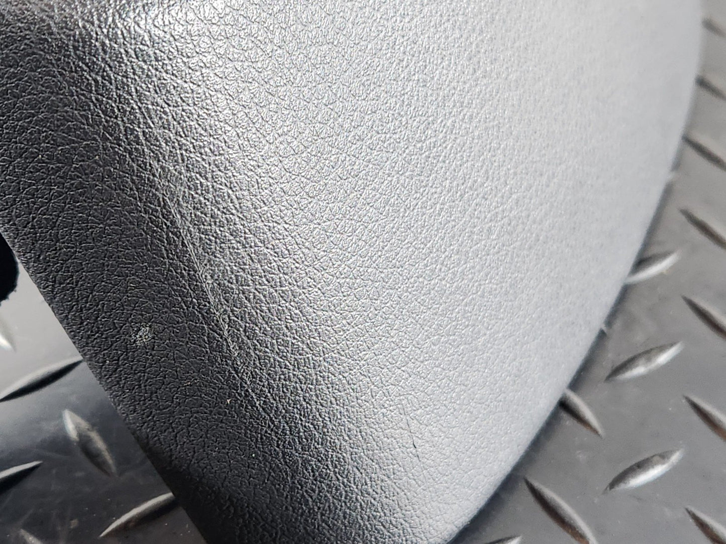 16-20 AUDI Q7 4M GENUINE CENTER CONSOLE ARMREST STORAGE LID COVER TRIM 4M0863915