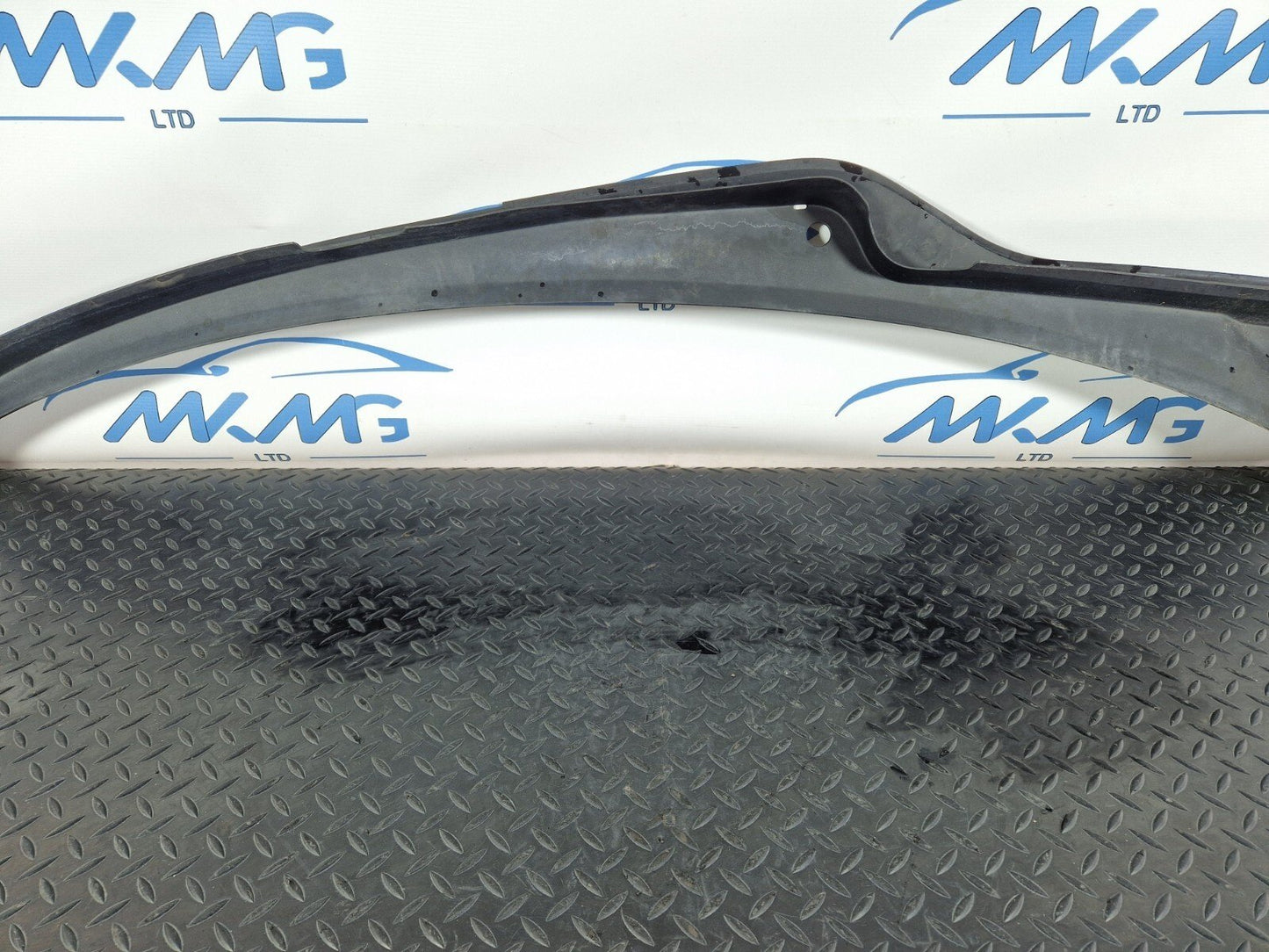 15-18 AUDI A7 4G FRONT WINDSCREEN SCUTTLE PANEL WIPER COVER 4G8819403