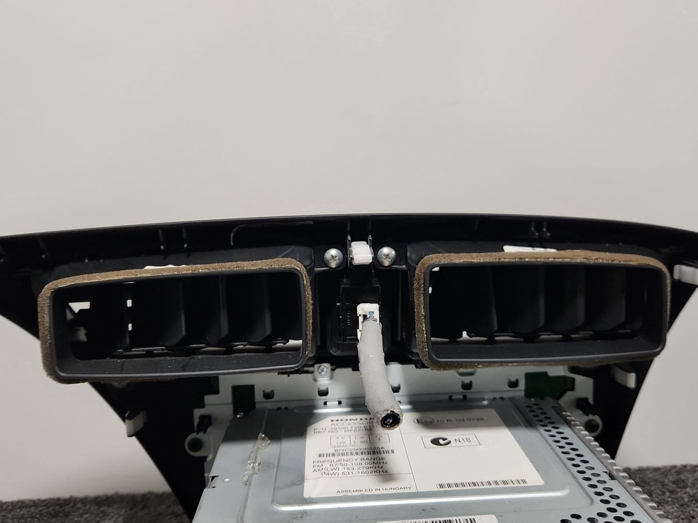 Honda Civic MK9 (FK27) Genuine Radio Stereo Media Head Unit 39100-TV0-E111-M1