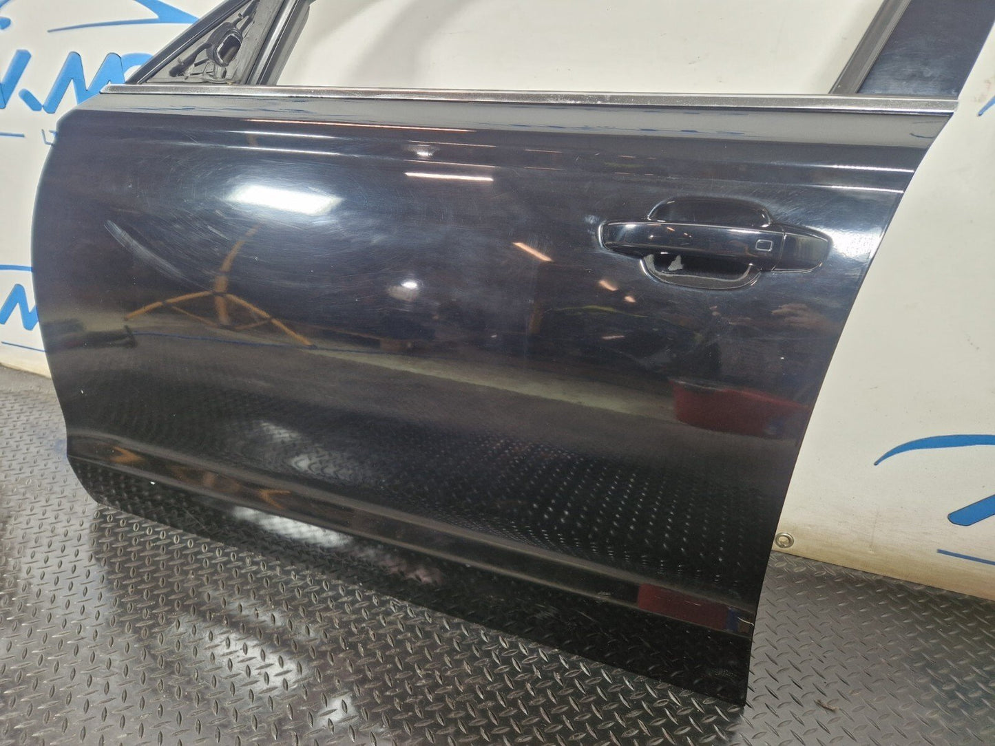12-18 AUDI A6 C7 GENUINE FRONT LEFT N/S/F COMPLETE DOOR IN BRILLIANT BLACK LY9B