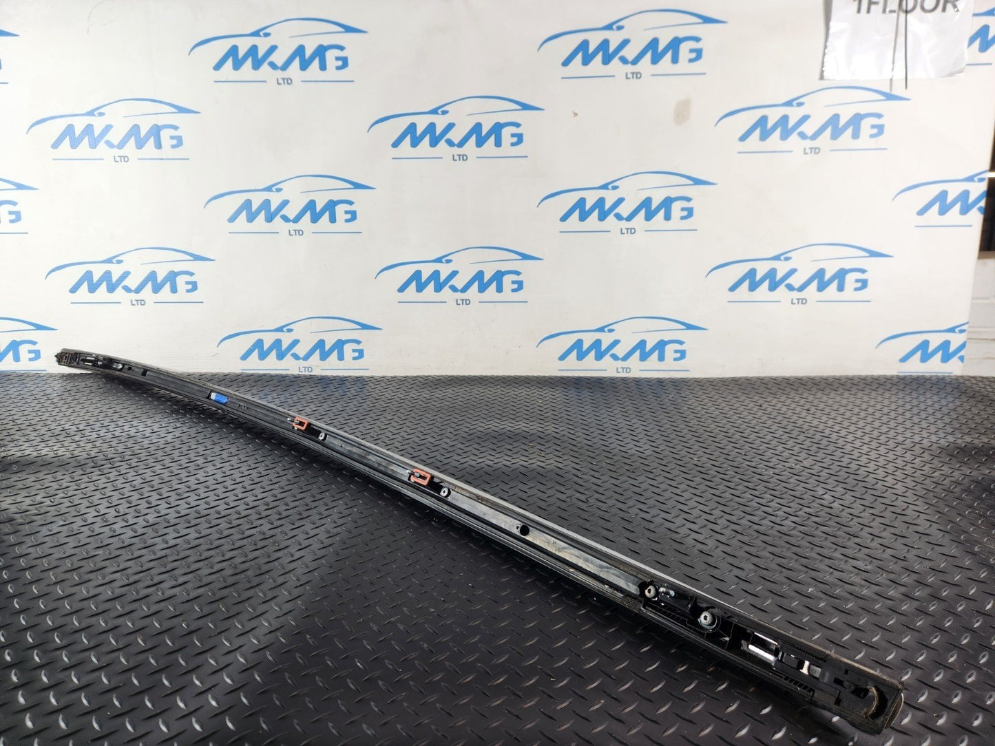 16-22 MERCEDES BENZ X253 GENUINE RIGHT O/S ROOF RAIL RACK A2538900493