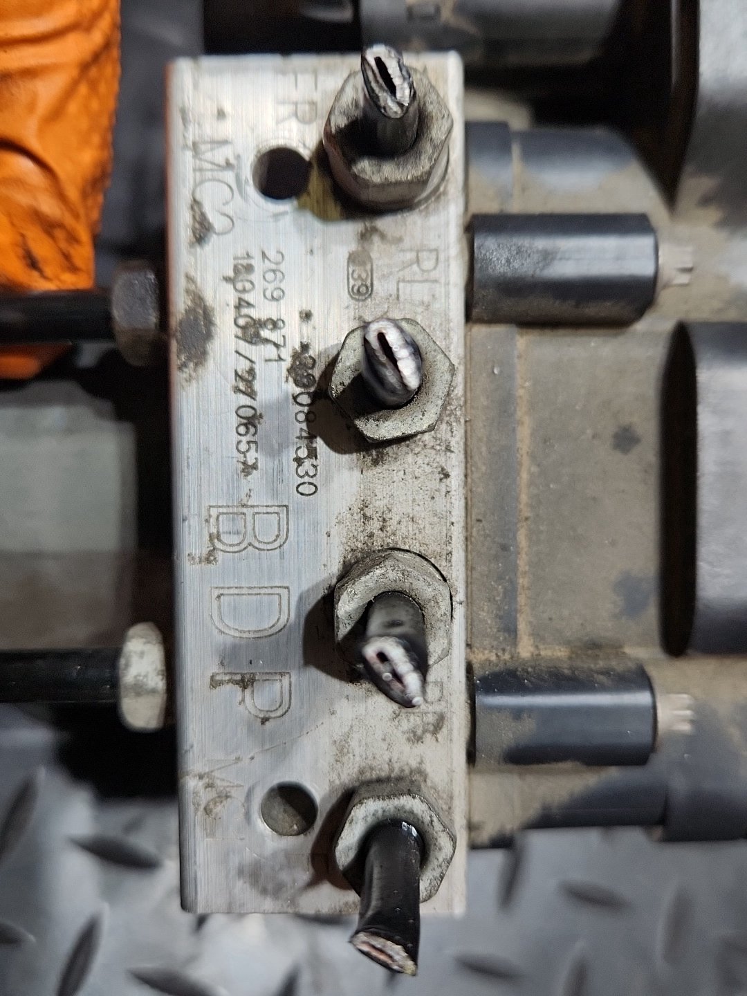 Vauxhall Corsa MK4 (E) (4500) Hatchback Genuine ABS Pump Modulator 39084530