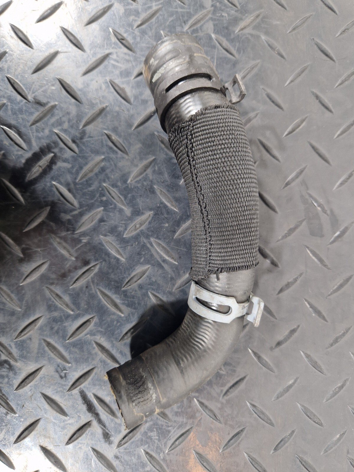 12-18 AUDI A6 C7 WATER COOLANT HOSE PIPE 04L122157BE