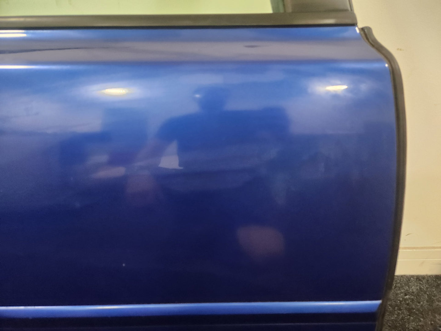 Volvo V50 MK2 FL (MW) Estate Rear Right Complete Door in Brilliant Blue Pearl