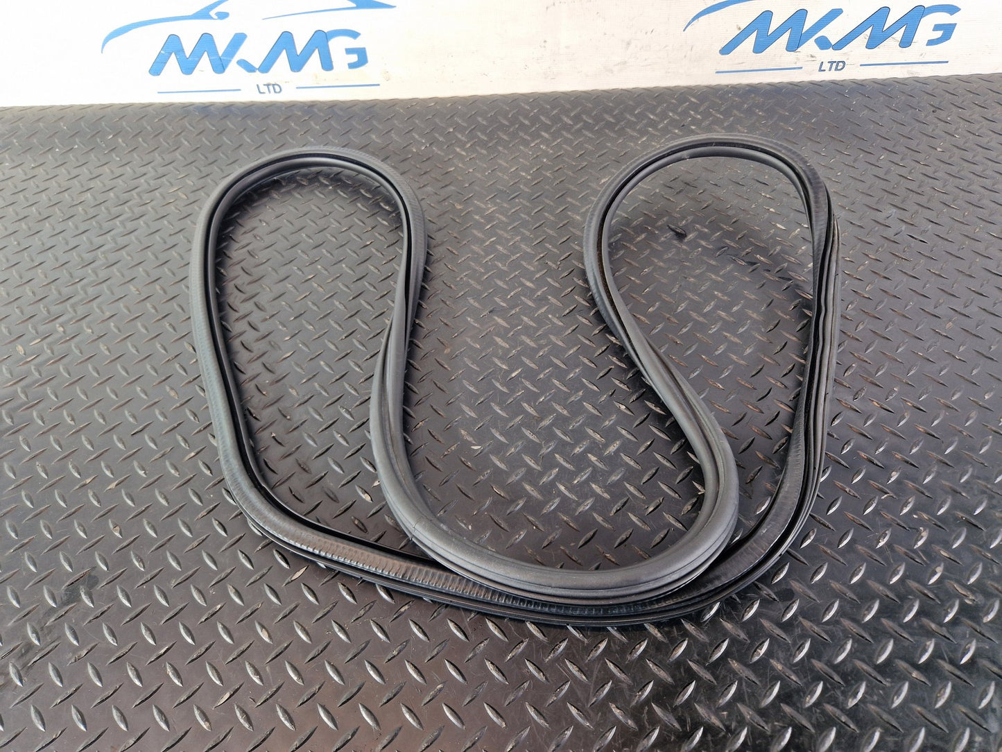 Audi A6 Allroad C7 Left Side N/S Rear Door Rubber Seal 4G9839911A