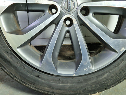 Nissan Qashqai+2 MK1 FL (J10) 18" Alloy Wheel with Tyre 215/55/18 ~4mm
