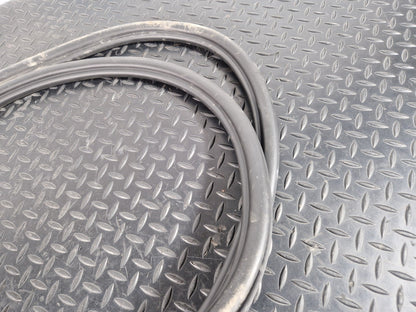 19-ON RANGE ROVER EVOQUE L551 REAR RIGHT SIDE O/S DOOR RUBBER SEAL K8D2253A10AC
