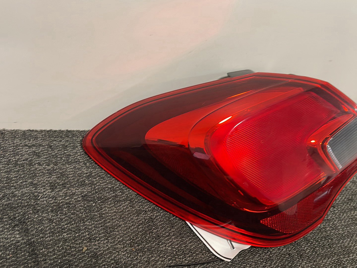 2016 Vauxhall Corsa MK4 (E) (4500) Genuine Rear Left Outer Tail Light 39012627
