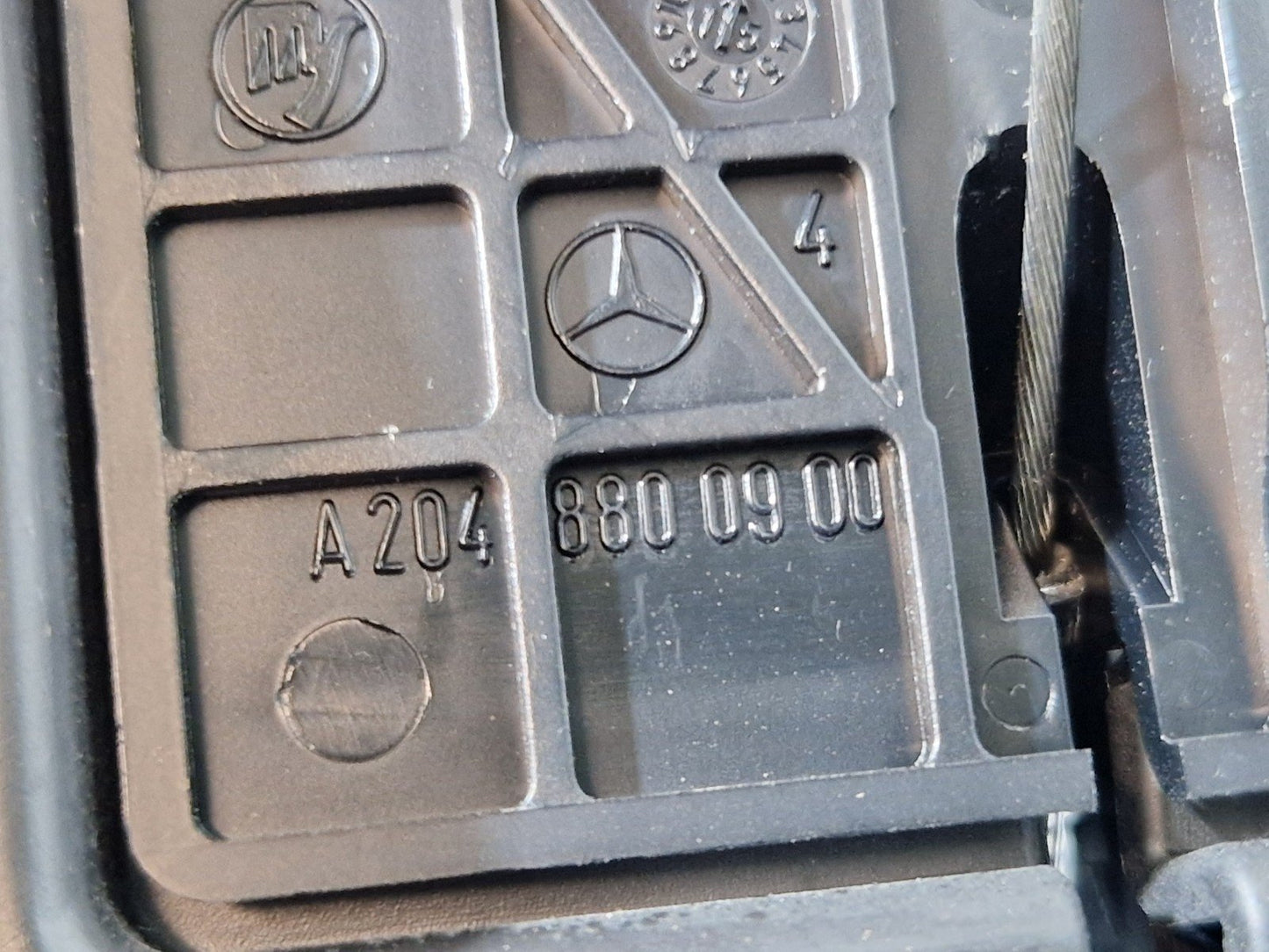 16-19 MERCEDES BENZ GLE W166 UNDER DASH PANEL TRIM COVER RIGHT SIDE A1666803607