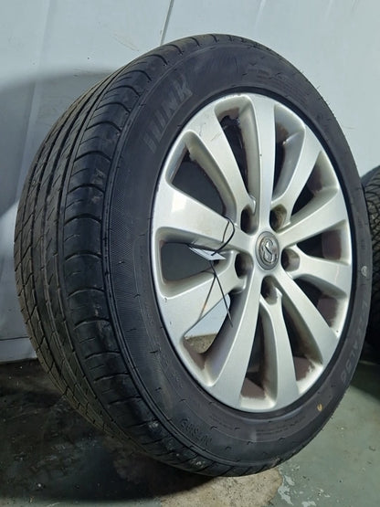2013 Vauxhall Astra MK6 (J) (A3400) 17" Alloy Wheel with Tyre 225/50/17 ~5mm