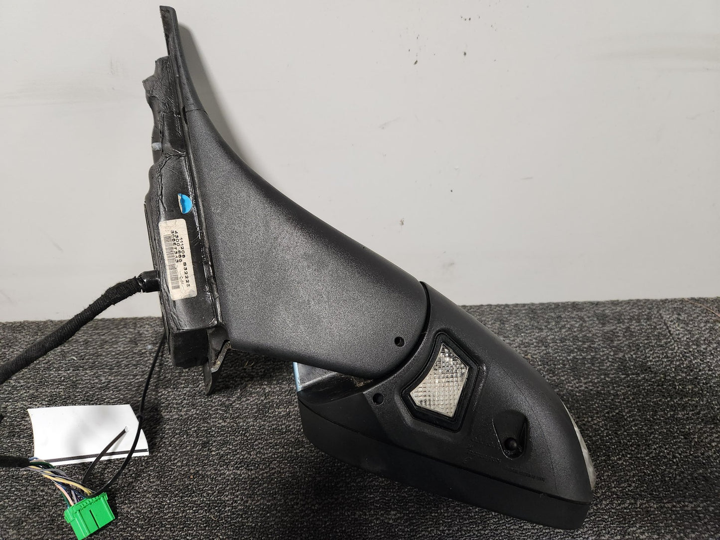 Volvo C30 MK1 (MK) Coupe Genuine Front Left N/S Passenger Door Wing Mirror