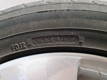 Vauxhall Astra MK6 (J) (A3400) 17" Alloy Wheel with Tyre 225/50/17 ~4mm