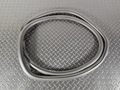 16-19 AUDI A4 B9 SALOON OEM REAR DOOR RUBBER SEAL FITS LEFT & RIGHT 8W5833721B