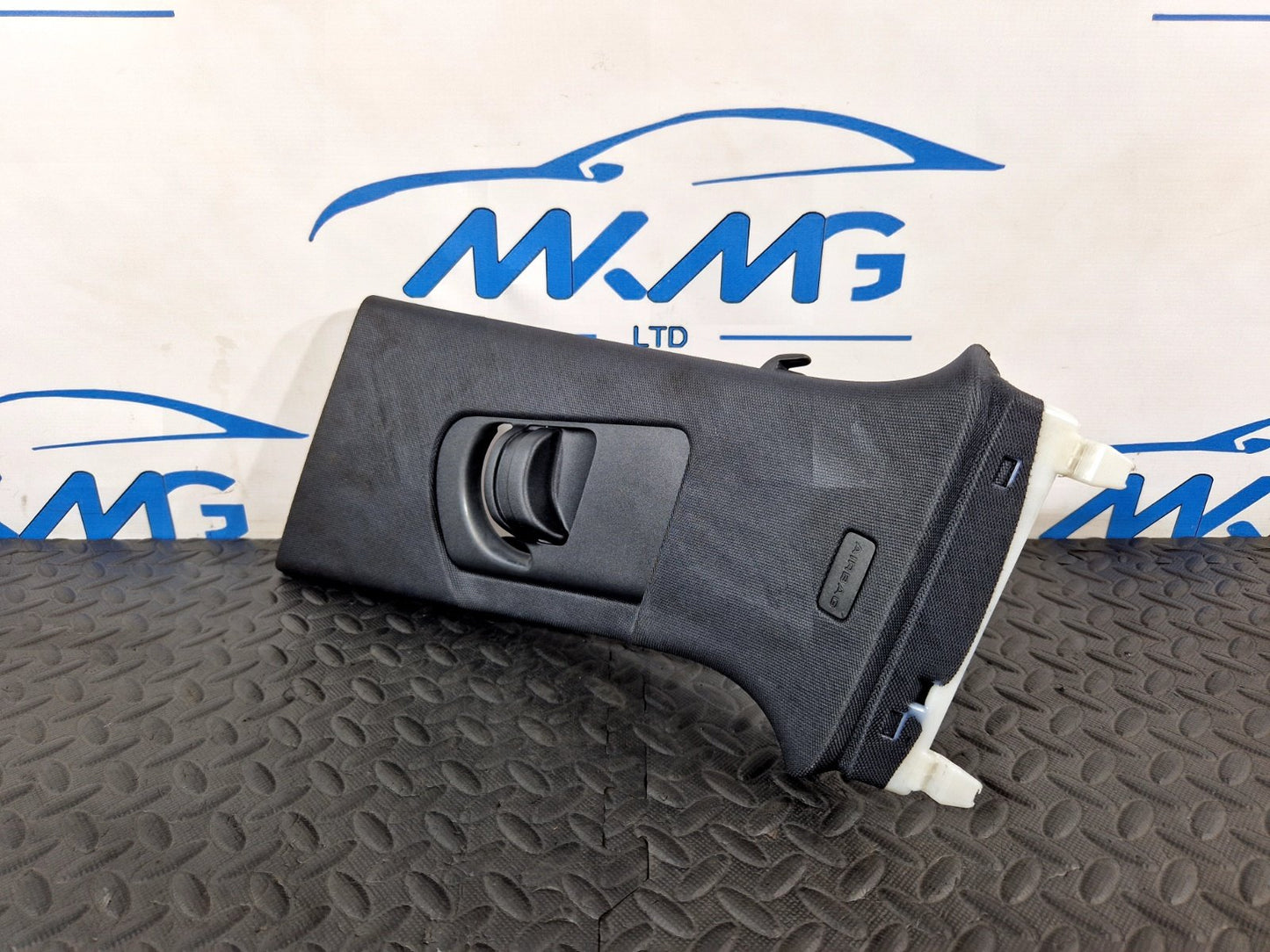 16-19 AUDI A4 B9 LEFT PASSENGER SIDE UPPER B PILLAR TRIM COVER PANEL 8W0867243D