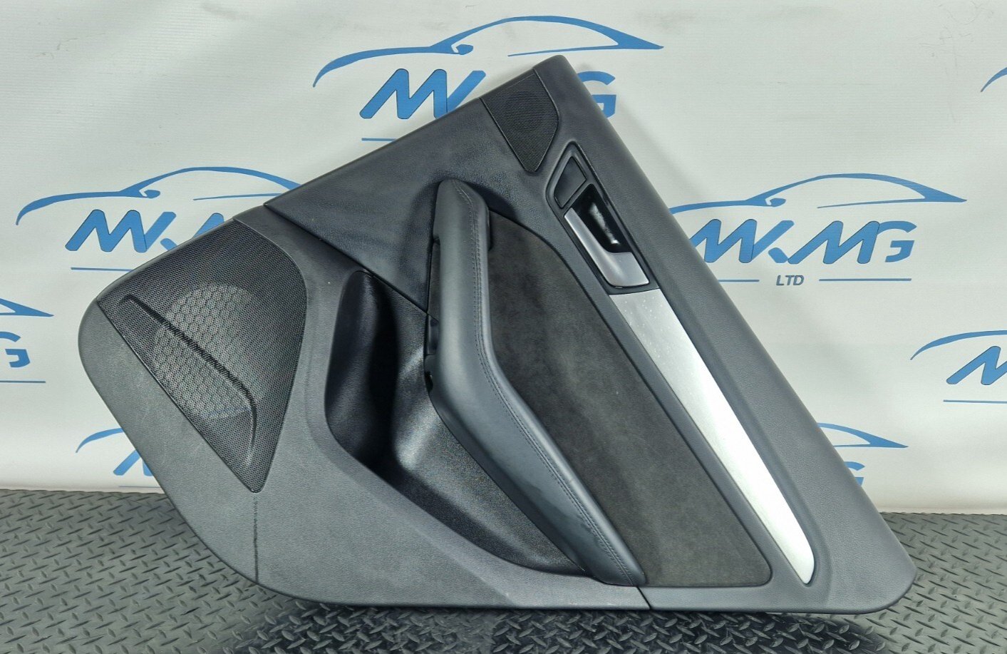 12-17 AUDI Q5 8R OEM REAR RIGHT O/S DOOR CARD PANEL ALCANTARA TRIM 4G2867304B