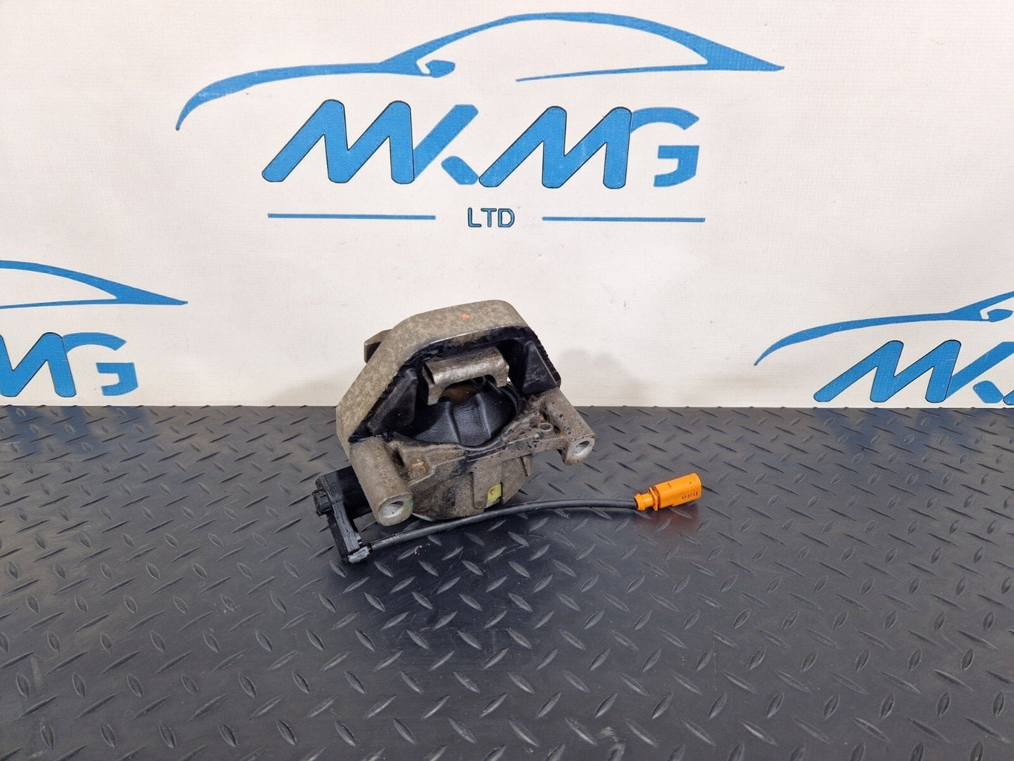 10-18 AUDI A7 4G S-LINE TRANSMISSION MOUNT MP5161