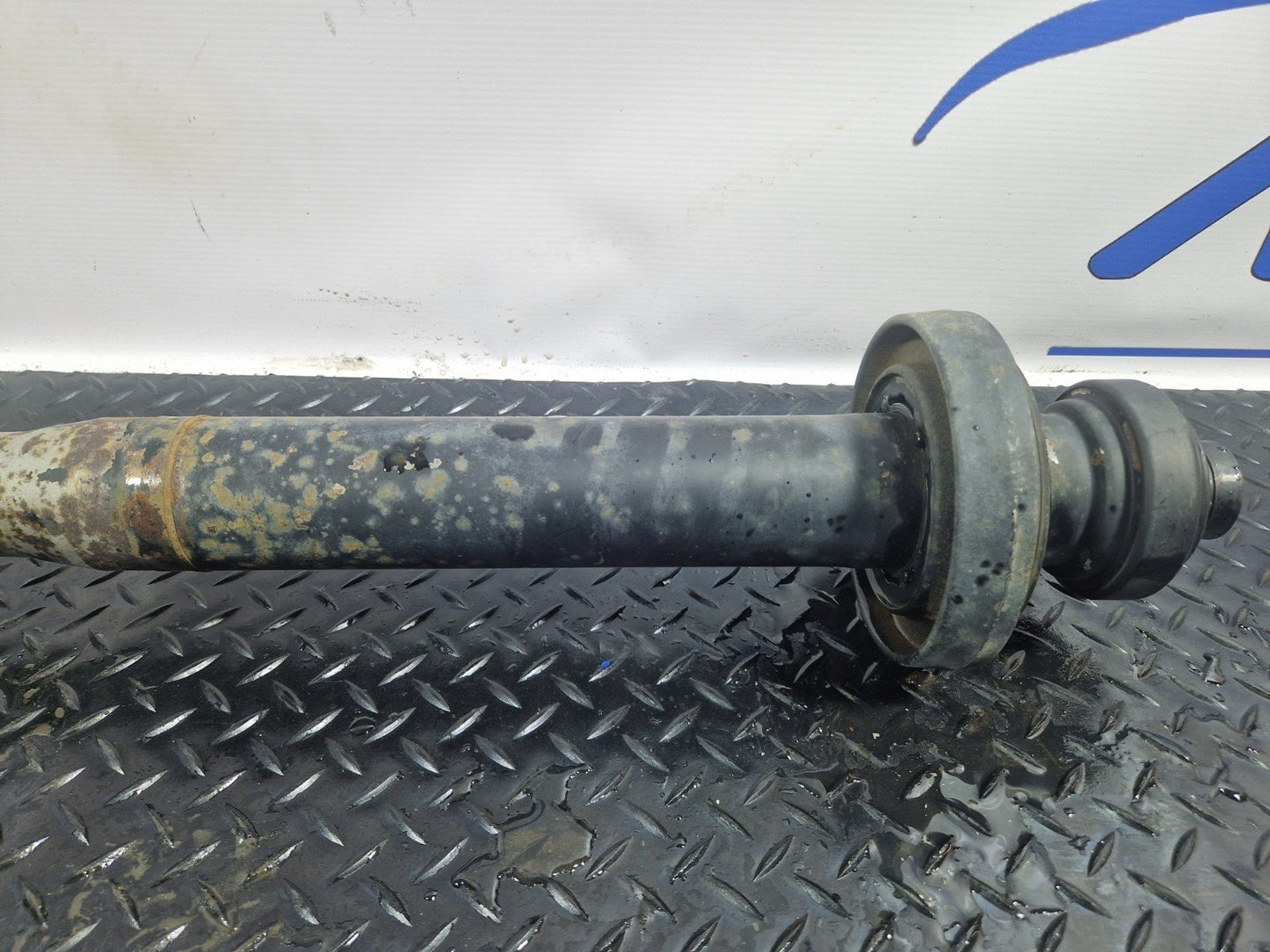 10-18 VW TOUAREG 7P GENUINE 3.0 DIESEL AUTOMATIC PROPSHAFT 7P0521102R